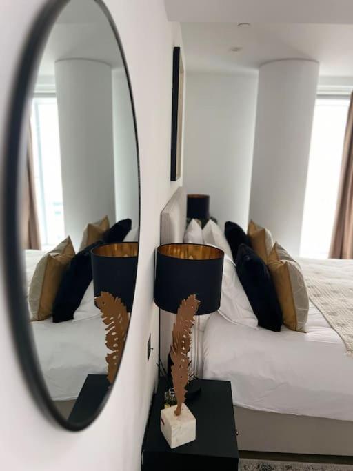 Modern 2 Bed Flat At Battersea Appartamento *