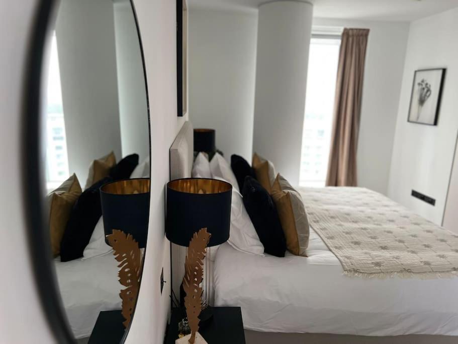 Apartament Modern 2 Bed Flat At Battersea *